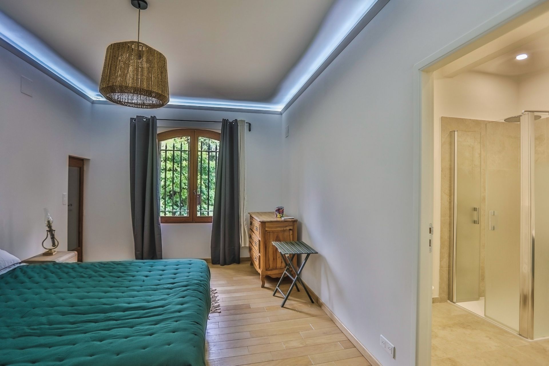 maison 15 Pièces en vente sur CHATEAUNEUF DU PAPE (84230)