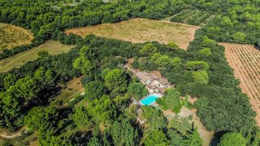 maison 15 Pièces en vente sur CHATEAUNEUF DU PAPE (84230)