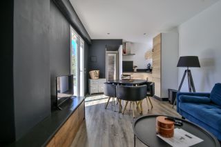 maison 7 Pièces en vente sur L ISLE SUR LA SORGUE (84800)