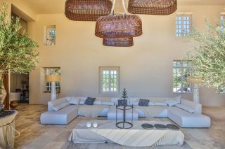 property 15 Rooms for sale on BONNIEUX (84480)