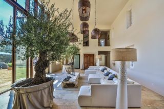 property 15 Rooms for sale on BONNIEUX (84480)