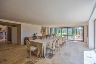 property 15 Rooms for sale on BONNIEUX (84480)