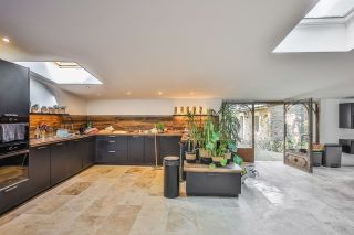 property 15 Rooms for sale on BONNIEUX (84480)