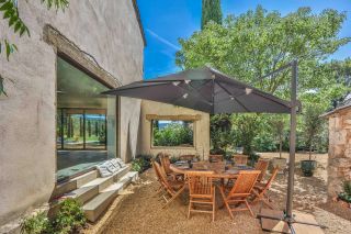 property 15 Rooms for sale on BONNIEUX (84480)