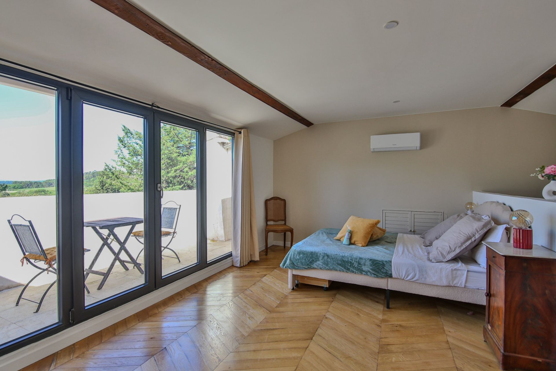 house 10 Rooms for sale on RUSTREL (84400)