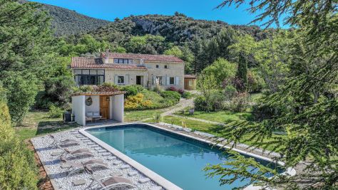 Vente Maison Rustrel 10&nbsp;Pièces 230&nbsp;m²
