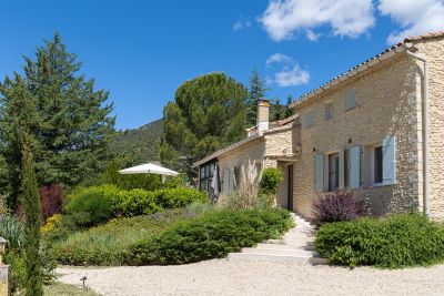 Vente Maison Rustrel 10&nbsp;Pièces 230&nbsp;m²