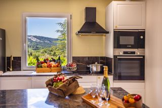 maison 10 Pièces en vente sur RUSTREL (84400)