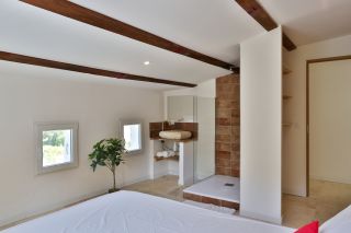 house 10 Rooms for sale on RUSTREL (84400)