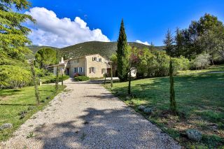 house 10 Rooms for sale on RUSTREL (84400)