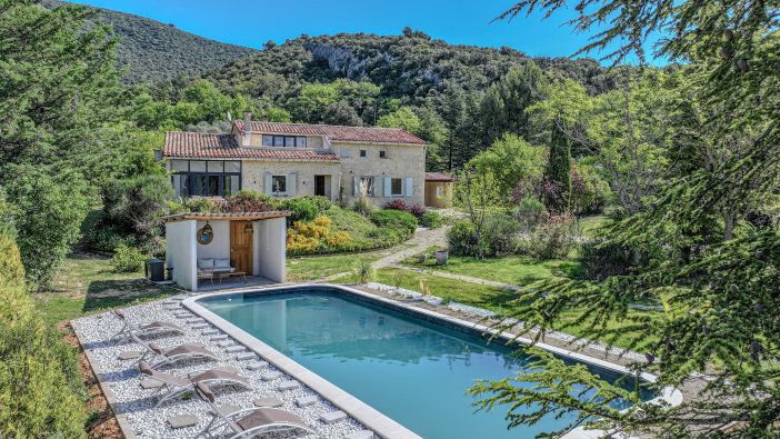 Sale House Rustrel 10&nbsp;Rooms 230&nbsp;m²