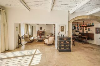 house 15 Rooms for sale on GORDES (84220)