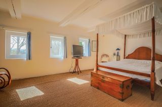 house 15 Rooms for sale on GORDES (84220)