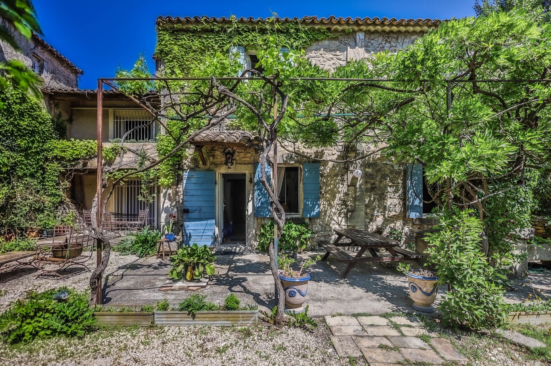 maison 10 Pièces en vente sur OPPEDE (84580)