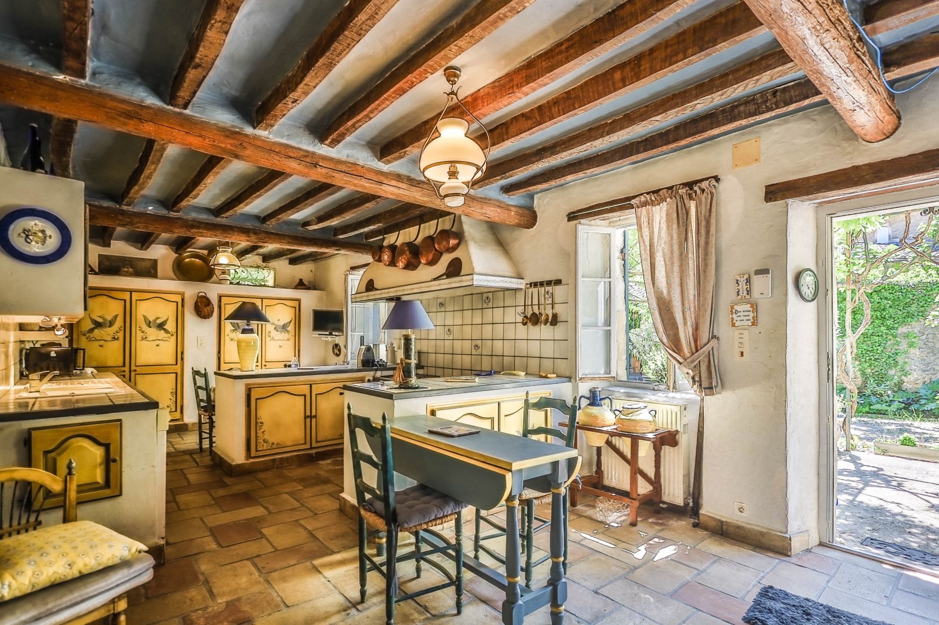 maison 10 Pièces en vente sur OPPEDE (84580)