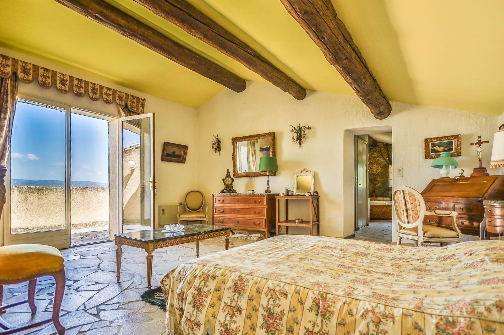 maison 10 Pièces en vente sur OPPEDE (84580)