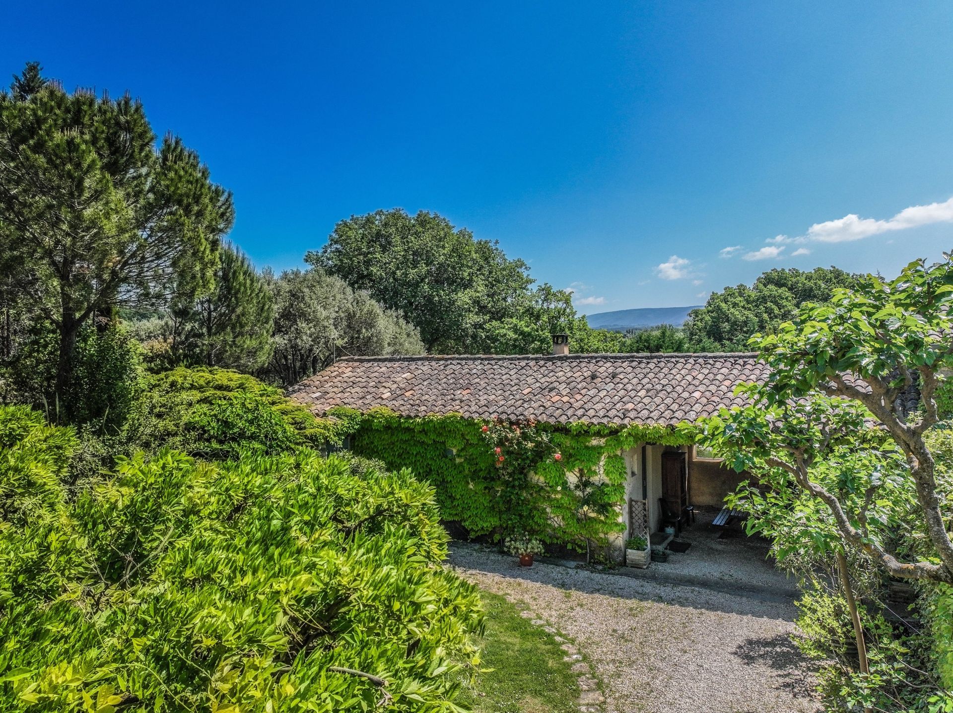 maison 10 Pièces en vente sur OPPEDE (84580)