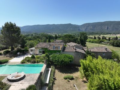 Vente Maison Oppède 10&nbsp;Pièces 350&nbsp;m²