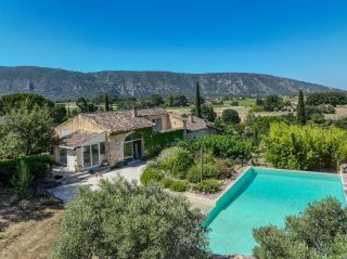 maison 10 Pièces en vente sur OPPEDE (84580)