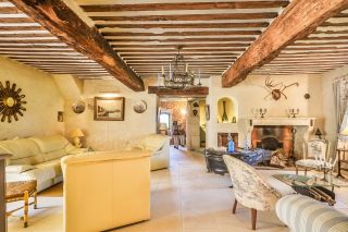 maison 10 Pièces en vente sur OPPEDE (84580)