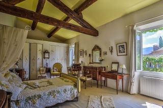 maison 10 Pièces en vente sur OPPEDE (84580)