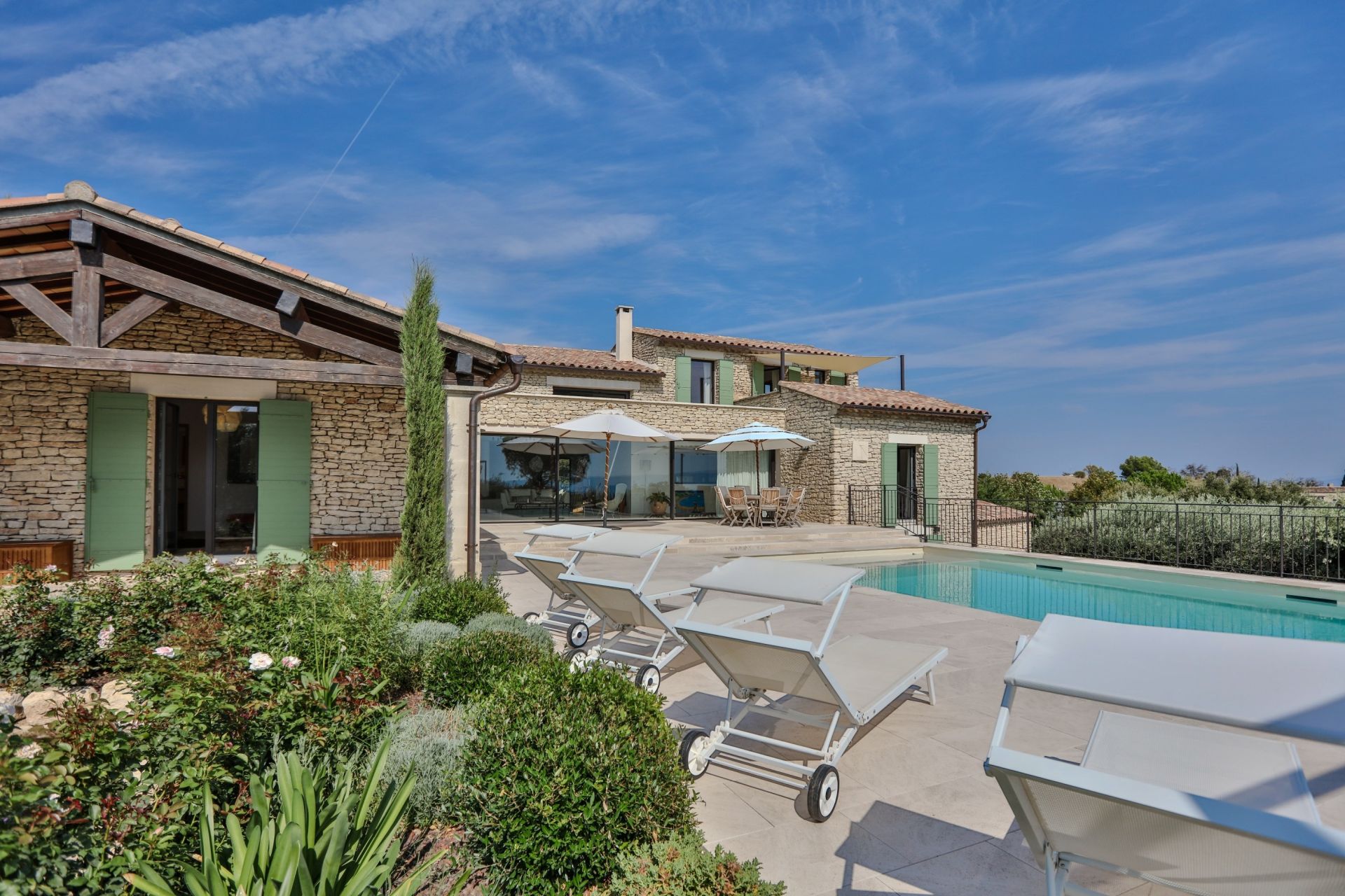 maison 10 Pièces en vente sur GORDES (84220)