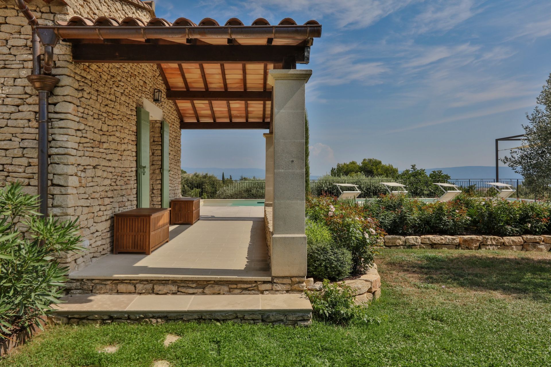 maison 10 Pièces en vente sur GORDES (84220)