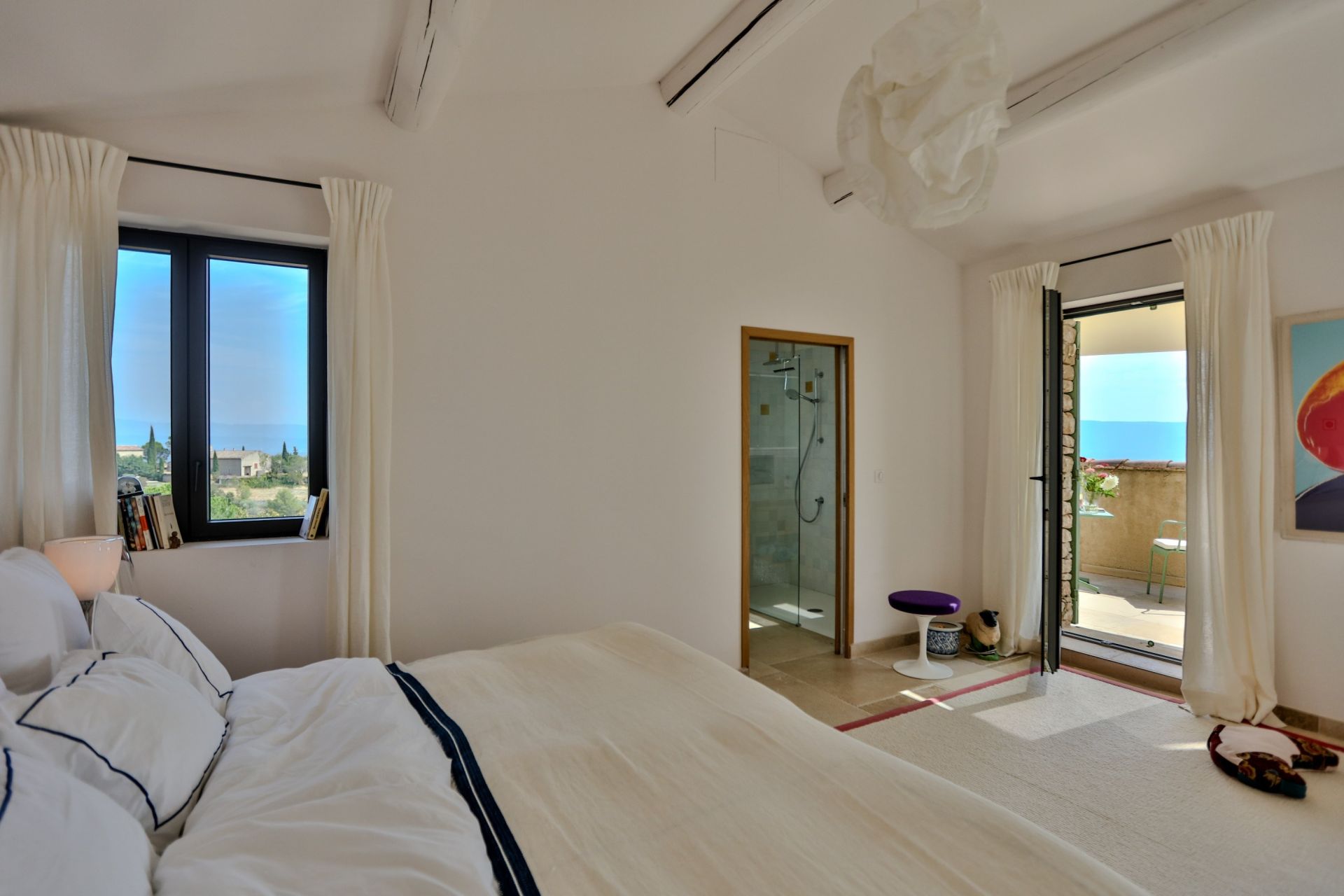 house 10 Rooms for sale on GORDES (84220)