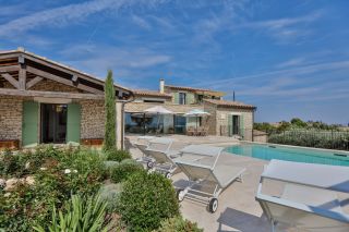 maison 10 Pièces en vente sur GORDES (84220)