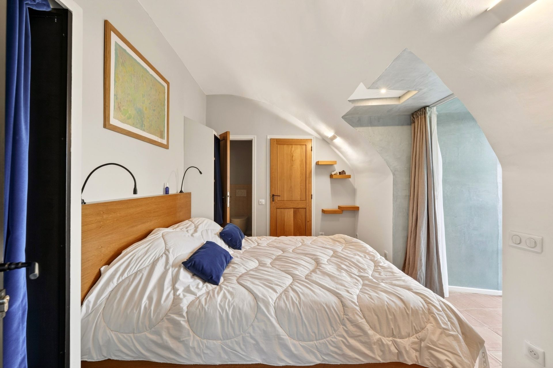 maison 81 Pièces en vente sur OPPEDETTE (04110)