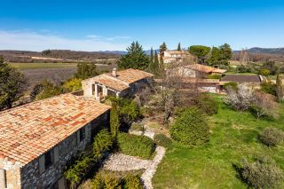 maison 81 Pièces en vente sur OPPEDETTE (04110)