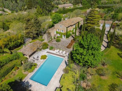 Vente Maison Gordes 10&nbsp;Pièces 390&nbsp;m²