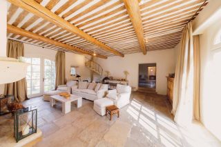 maison 10 Pièces en vente sur GORDES (84220)