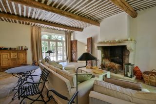 maison 10 Pièces en vente sur GORDES (84220)
