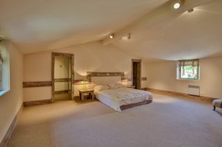 maison 10 Pièces en vente sur GORDES (84220)