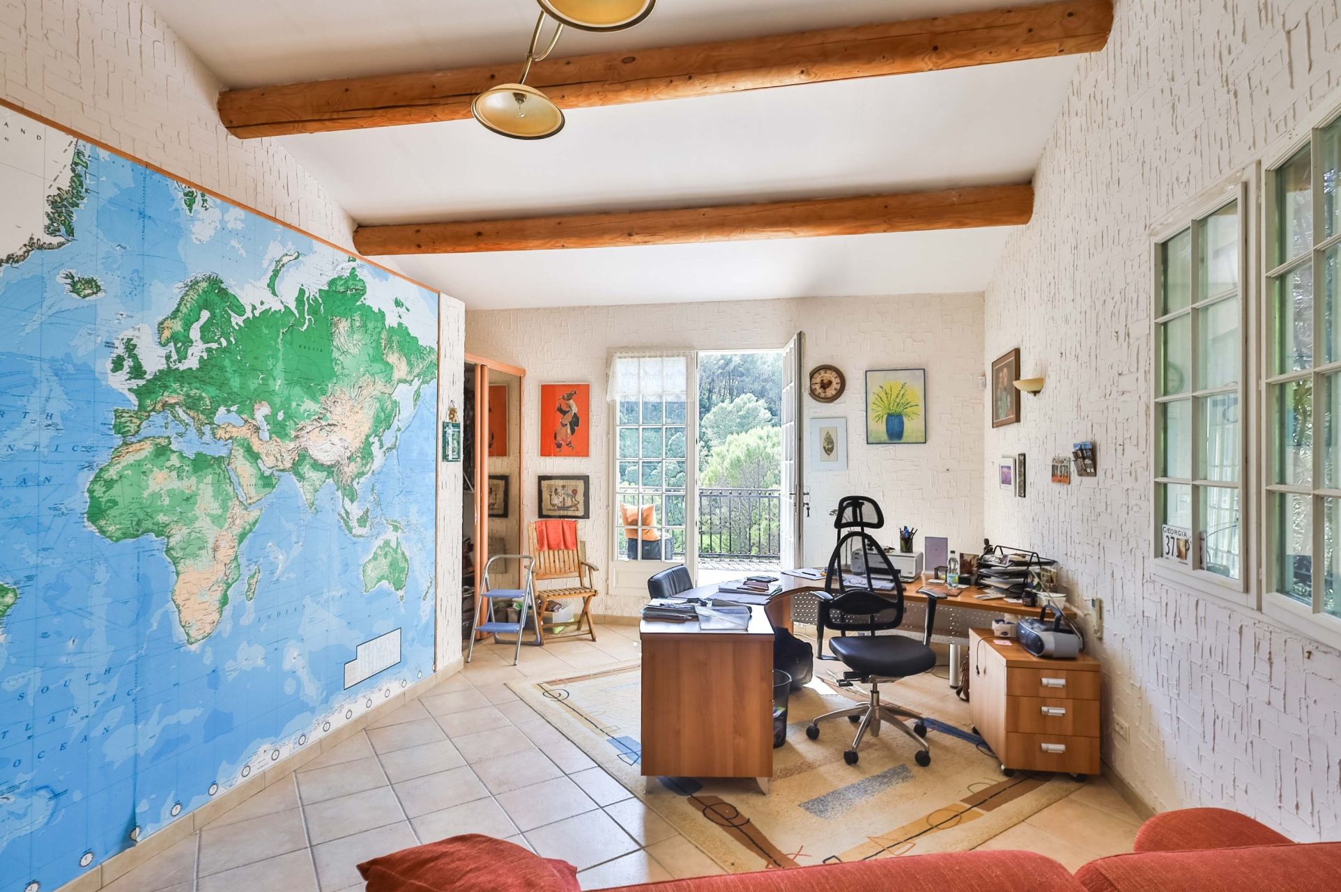 house 6 Rooms for sale on FONTAINE DE VAUCLUSE (84800)