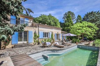 house 6 Rooms for sale on FONTAINE DE VAUCLUSE (84800)