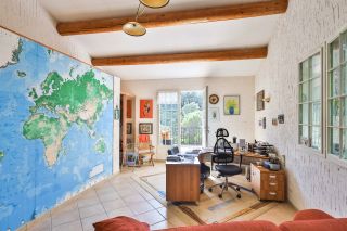 house 6 Rooms for sale on FONTAINE DE VAUCLUSE (84800)