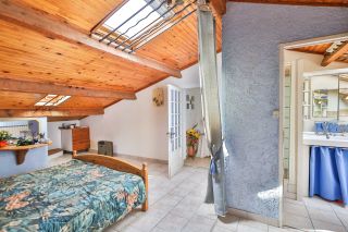house 6 Rooms for sale on FONTAINE DE VAUCLUSE (84800)