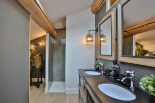 house 10 Rooms for sale on LE THOR (84250)