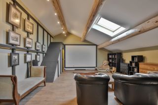 house 10 Rooms for sale on LE THOR (84250)