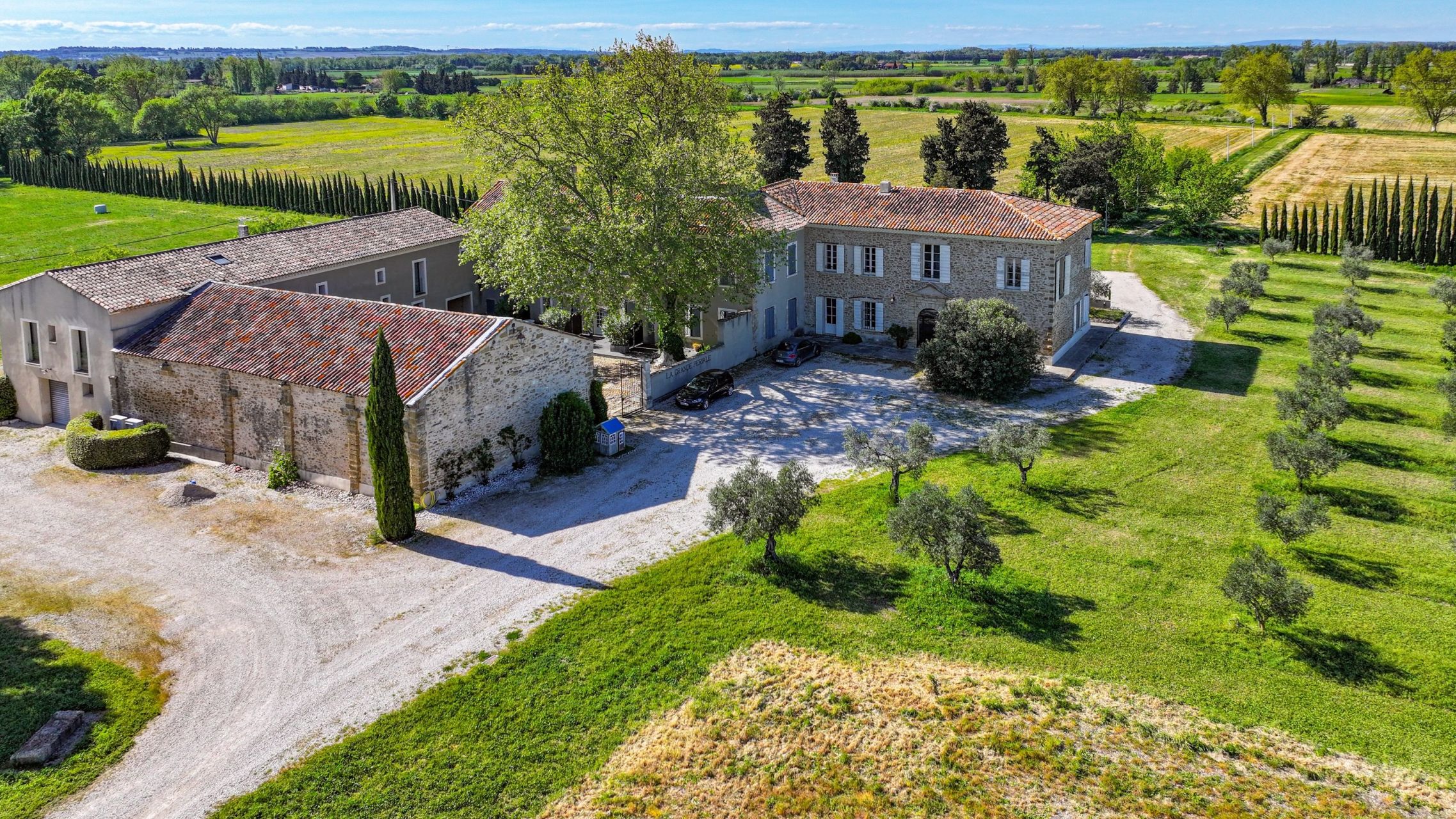 maison 24 Pièces en vente sur MONTEUX (84170)