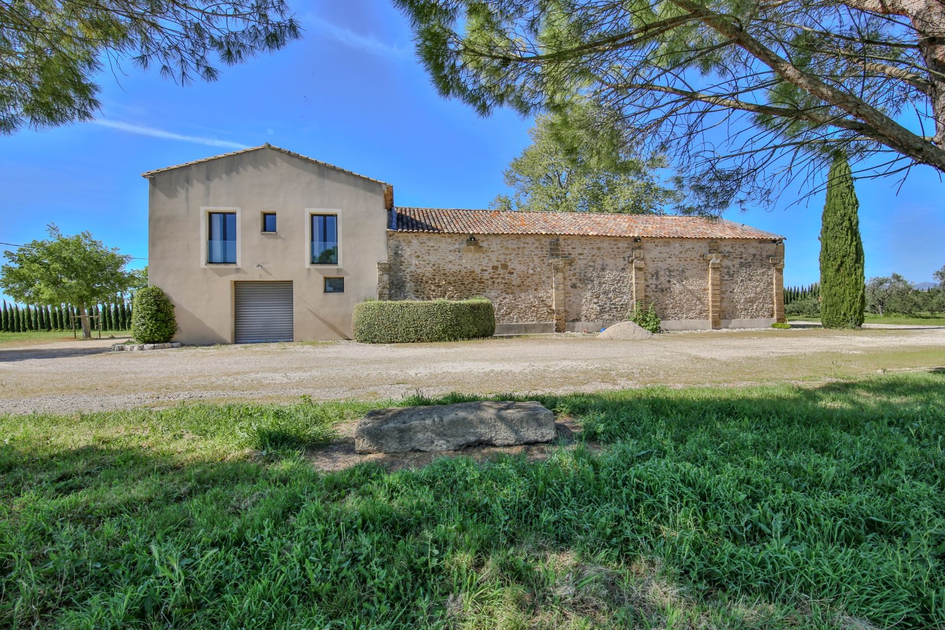 maison 24 Pièces en vente sur MONTEUX (84170)