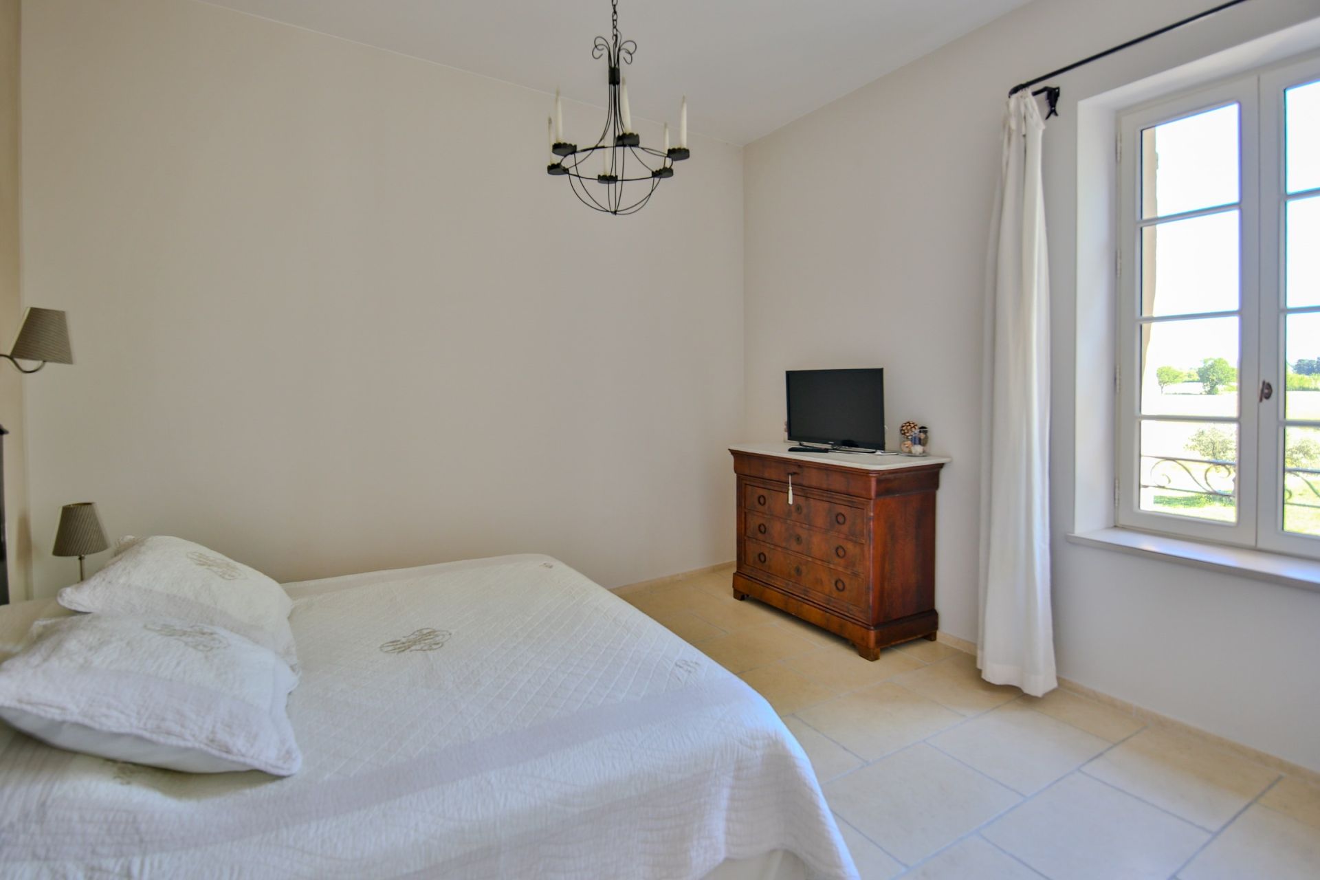 maison 24 Pièces en vente sur MONTEUX (84170)