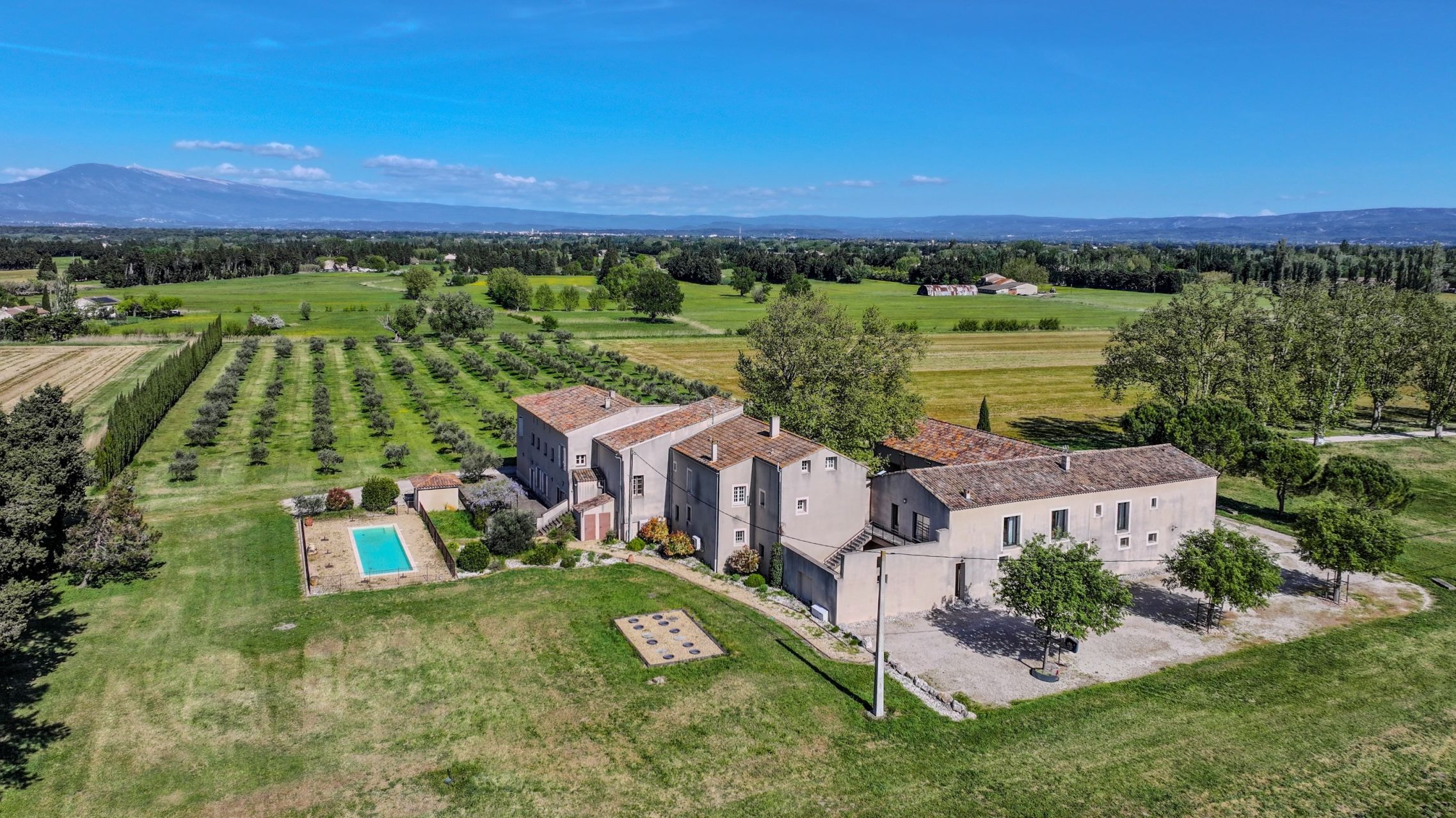 maison 24 Pièces en vente sur MONTEUX (84170)