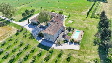 maison 24 Pièces en vente sur MONTEUX (84170)