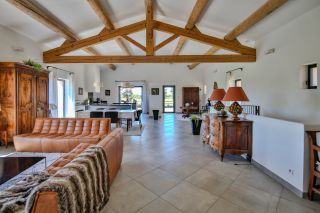 maison 24 Pièces en vente sur MONTEUX (84170)