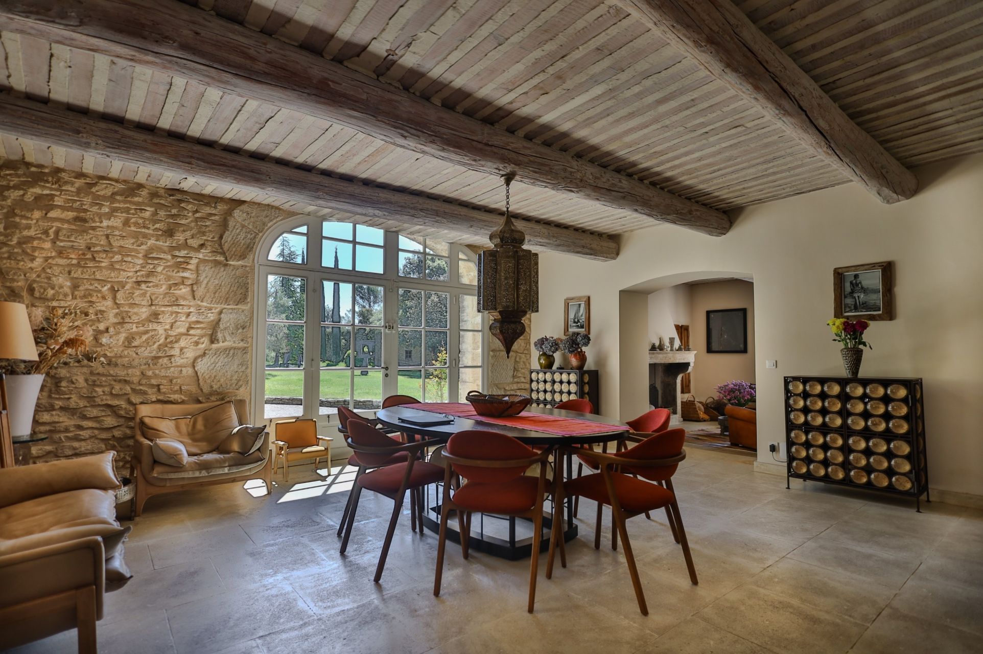 maison 15 Pièces en vente sur GORDES (84220)