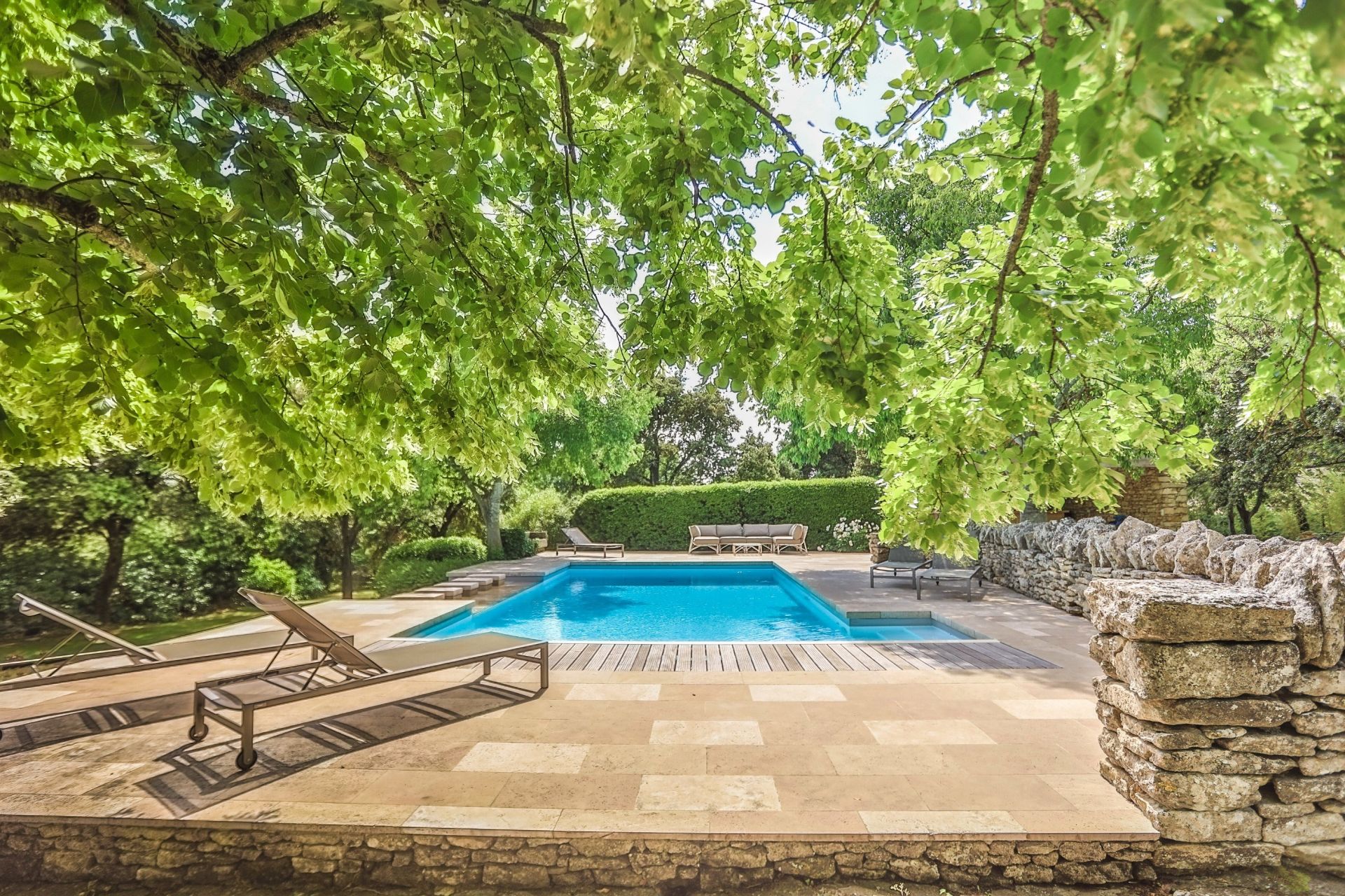 maison 15 Pièces en vente sur GORDES (84220)