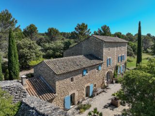 maison 15 Pièces en vente sur GORDES (84220)